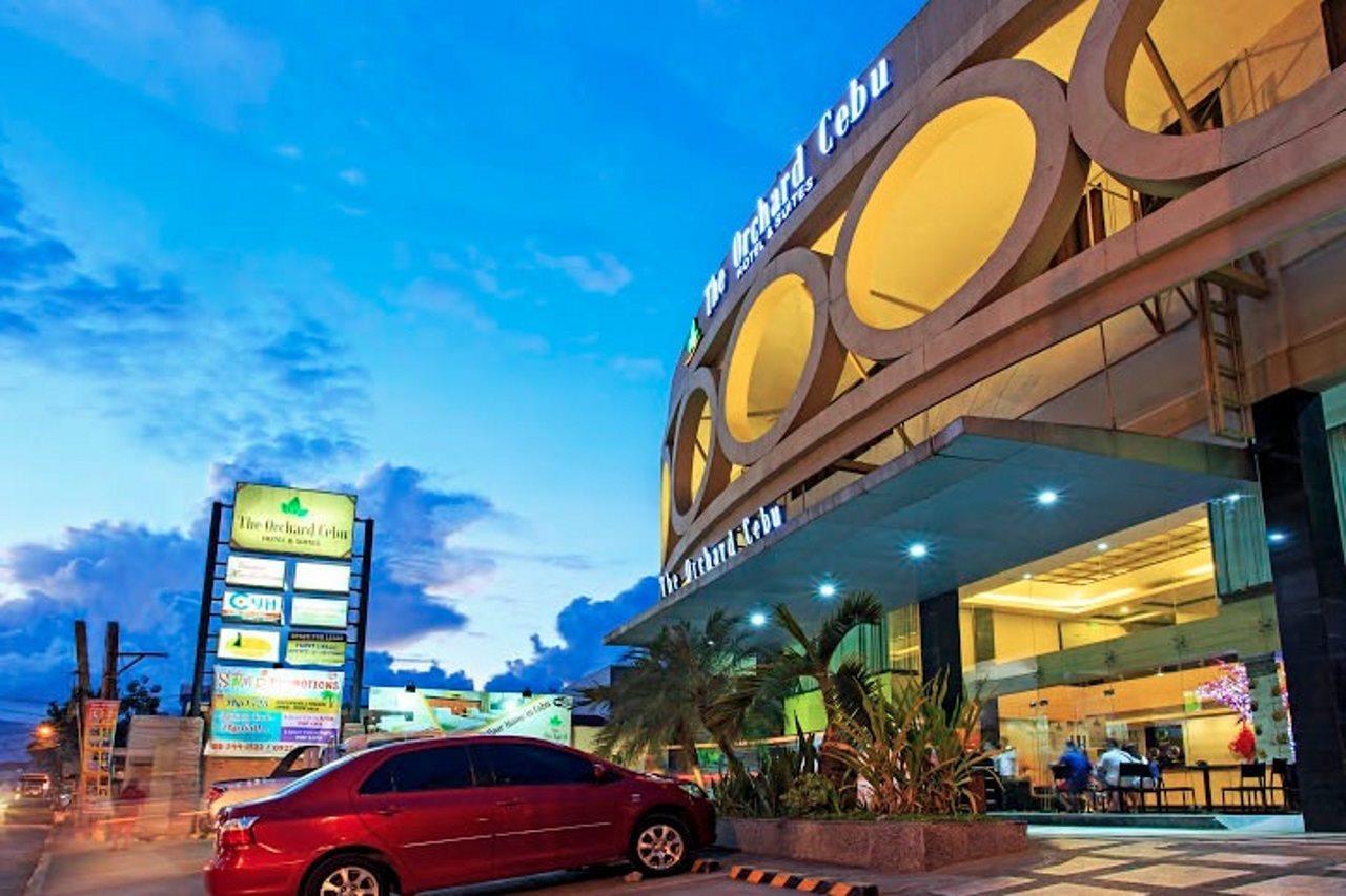 The Orchard Cebu Hotel & Suites Buitenkant foto